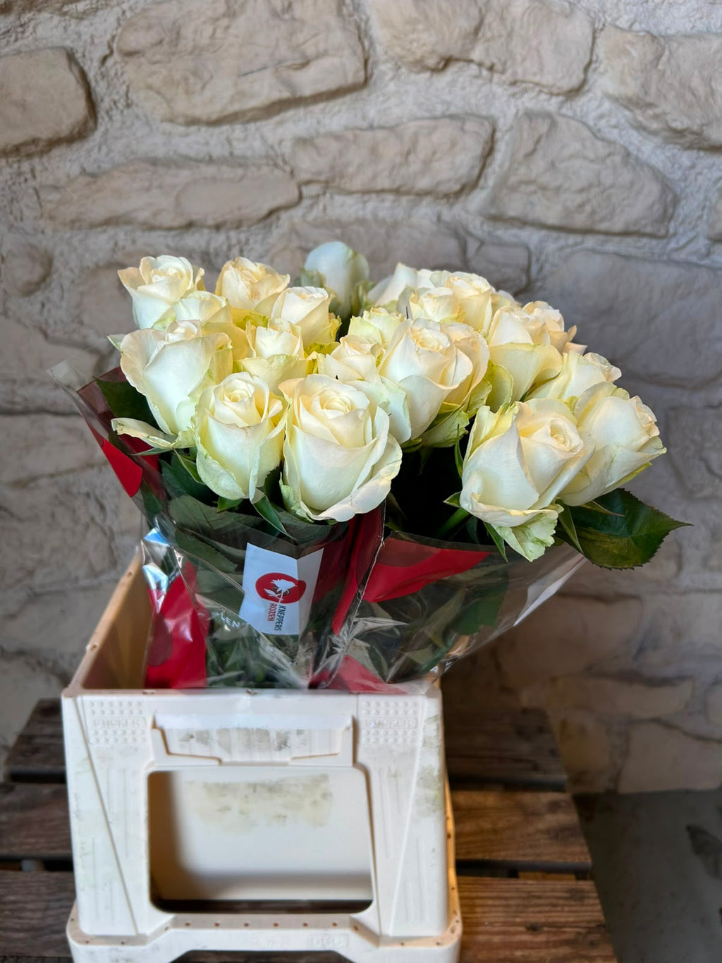 Rose 'Count Down' (Reinweiß) – Der makellose Traum in purem Weiß für edle DIY-Hochzeitsklassiker (10er-Bund / 50 cm)